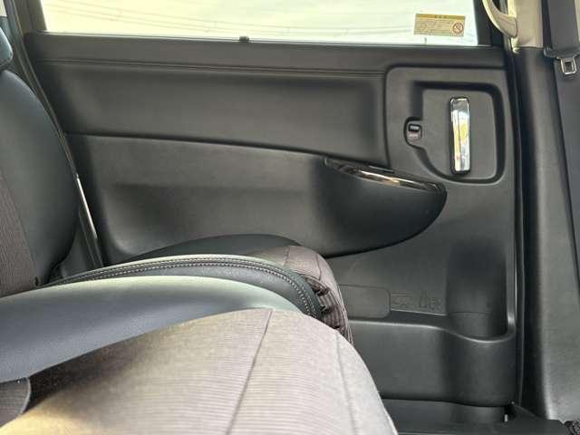 エルグランド ２５０ハイウェイスターＳ　ＮＩＳＳＡＮＣＯＭＭＥＣＴナビゲーションシステム／リアエンターテイメントシステムセット（47枚目）