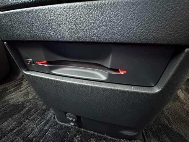 エルグランド ２５０ハイウェイスターＳ　ＮＩＳＳＡＮＣＯＭＭＥＣＴナビゲーションシステム／リアエンターテイメントシステムセット（55枚目）