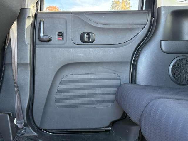 Ｎ－ＢＯＸ Ｇ・Ｌパッケージ　ギャザズナビ＆フルセグＴＶ＆バックカメラ／Ｂｌｕｅｔｏｏｔｈ　ａｕｄｉｏ／禁煙車／チップアップシート／ＥＴＣ／ディスチャージヘッドライト／横滑り防止／ドライブレコーダー／純正アルミホイール１４インチ（35枚目）