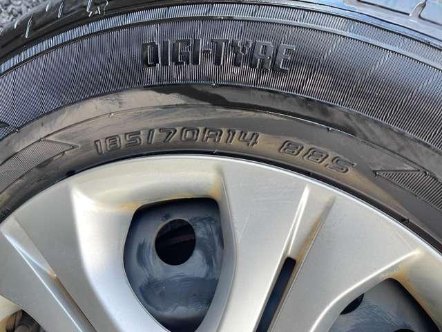 ノート １．２Ｘ　ＦＯＵＲ　４ＷＤ　５名　社外ＥＴＣ／純正メモリーナビ／オートエアコン／ＡＢＳ／ワンセグＴＶ／１４インチ／スマートキー／スマートプッシュスタート／電動格納ミラー／ワンオーナー／禁煙車／４ＷＤ（12枚目）