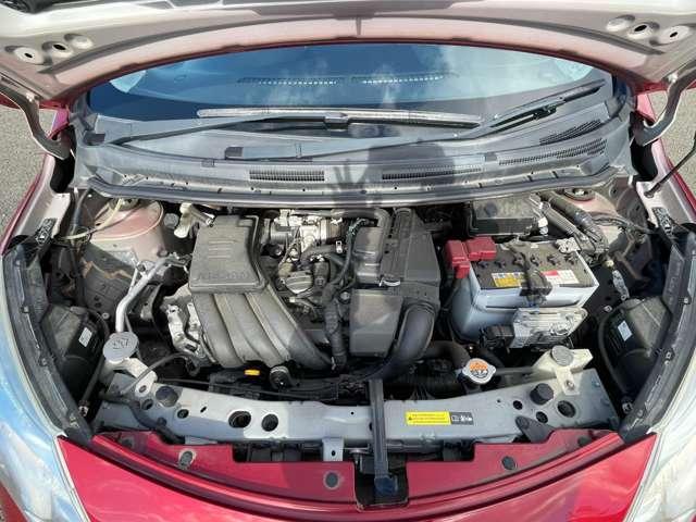 ノート １．２Ｘ　ＦＯＵＲ　４ＷＤ　５名　社外ＥＴＣ／純正メモリーナビ／オートエアコン／ＡＢＳ／ワンセグＴＶ／１４インチ／スマートキー／スマートプッシュスタート／電動格納ミラー／ワンオーナー／禁煙車／４ＷＤ（29枚目）