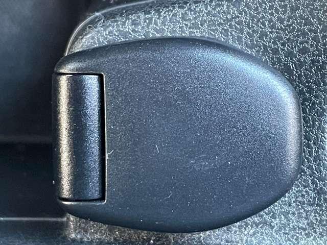 ノート １．２Ｘ　ＦＯＵＲ　４ＷＤ　５名　社外ＥＴＣ／純正メモリーナビ／オートエアコン／ＡＢＳ／ワンセグＴＶ／１４インチ／スマートキー／スマートプッシュスタート／電動格納ミラー／ワンオーナー／禁煙車／４ＷＤ（37枚目）