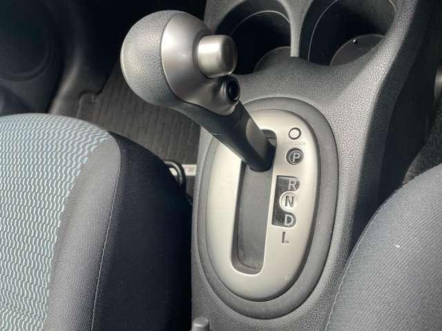 ノート １．２Ｘ　ＦＯＵＲ　４ＷＤ　５名　社外ＥＴＣ／純正メモリーナビ／オートエアコン／ＡＢＳ／ワンセグＴＶ／１４インチ／スマートキー／スマートプッシュスタート／電動格納ミラー／ワンオーナー／禁煙車／４ＷＤ（40枚目）