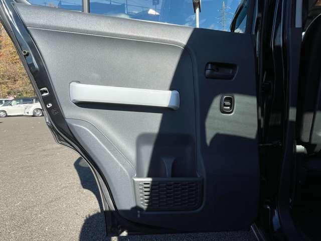 ハスラー ６６０Ｇ　４名　１オーナー車！レーダーブレーキサポート！ＫＥＮＷＯＯＤナビ【ＭＤＶ－Ｄ４０３】！ワンセグＴＶ！アイドリングストップ！社外アルミホイール【ＶＥＬＶＡ・ＳＰＯＲＴ】！シートヒーター！イ（22枚目）