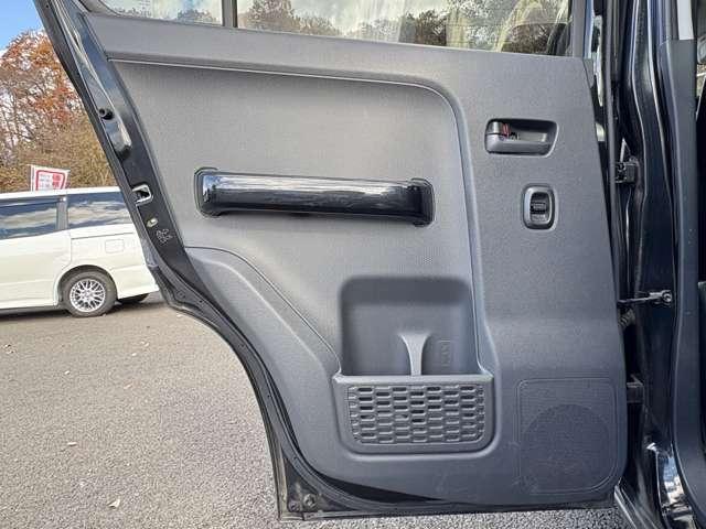 ハスラー ６６０Ａ　４ＷＤ　４名　１オーナー車！レーダーブレーキサポート！オートライト！カロッツェリアナビ【ＡＶＩＣ－ＺＨ００７７】！フルセグＴＶ！アイドリングストップ！ディスチャージヘッドライト！インテリジェント！禁煙車！（36枚目）