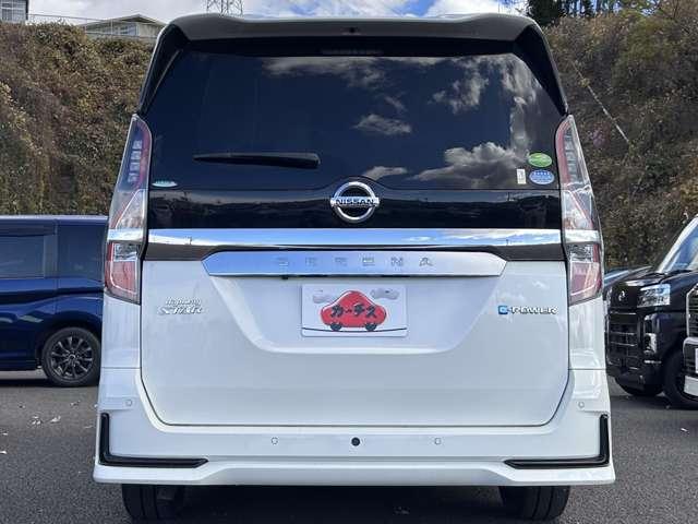 セレナ e-パワー ハイウェイスターV(7名) 1オーナー車!全方位運転支援システム!プロパイロット!純正ナビ&フルセグTV&DVD&BT&バックカメラ!ハンズフリー両側パワースライドドア!アダプティブLEDヘッドライト!純正ETC!後期型(6枚目)