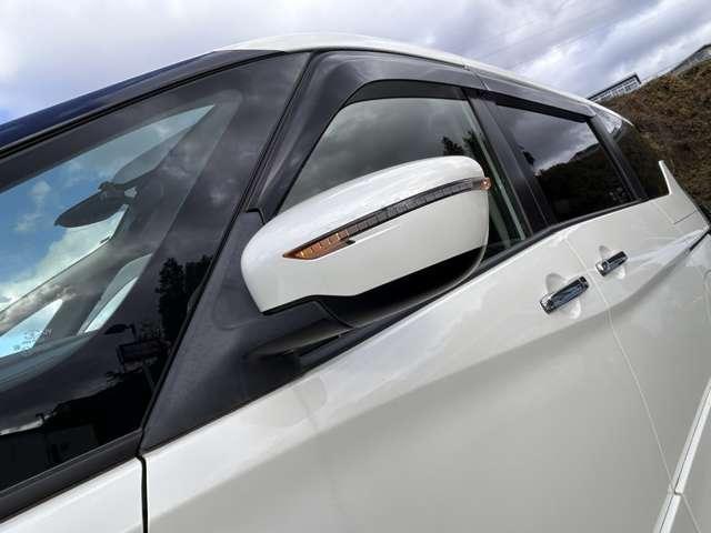 セレナ e-パワー ハイウェイスターV(7名) 1オーナー車!全方位運転支援システム!プロパイロット!純正ナビ&フルセグTV&DVD&BT&バックカメラ!ハンズフリー両側パワースライドドア!アダプティブLEDヘッドライト!純正ETC!後期型(14枚目)