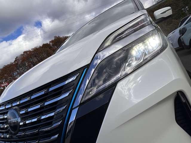 セレナ e-パワー ハイウェイスターV(7名) 1オーナー車!全方位運転支援システム!プロパイロット!純正ナビ&フルセグTV&DVD&BT&バックカメラ!ハンズフリー両側パワースライドドア!アダプティブLEDヘッドライト!純正ETC!後期型(15枚目)