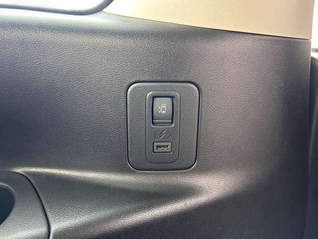 セレナ e-パワー ハイウェイスターV(7名) 1オーナー車!全方位運転支援システム!プロパイロット!純正ナビ&フルセグTV&DVD&BT&バックカメラ!ハンズフリー両側パワースライドドア!アダプティブLEDヘッドライト!純正ETC!後期型(24枚目)