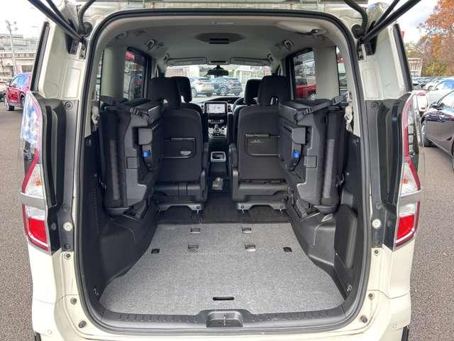 セレナ e-パワー ハイウェイスターV(7名) 1オーナー車!全方位運転支援システム!プロパイロット!純正ナビ&フルセグTV&DVD&BT&バックカメラ!ハンズフリー両側パワースライドドア!アダプティブLEDヘッドライト!純正ETC!後期型(27枚目)