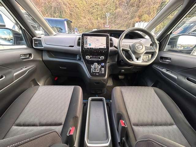 セレナ e-パワー ハイウェイスターV(7名) 1オーナー車!全方位運転支援システム!プロパイロット!純正ナビ&フルセグTV&DVD&BT&バックカメラ!ハンズフリー両側パワースライドドア!アダプティブLEDヘッドライト!純正ETC!後期型(32枚目)
