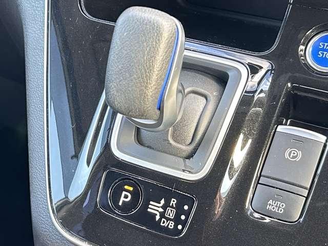 セレナ e-パワー ハイウェイスターV(7名) 1オーナー車!全方位運転支援システム!プロパイロット!純正ナビ&フルセグTV&DVD&BT&バックカメラ!ハンズフリー両側パワースライドドア!アダプティブLEDヘッドライト!純正ETC!後期型(55枚目)