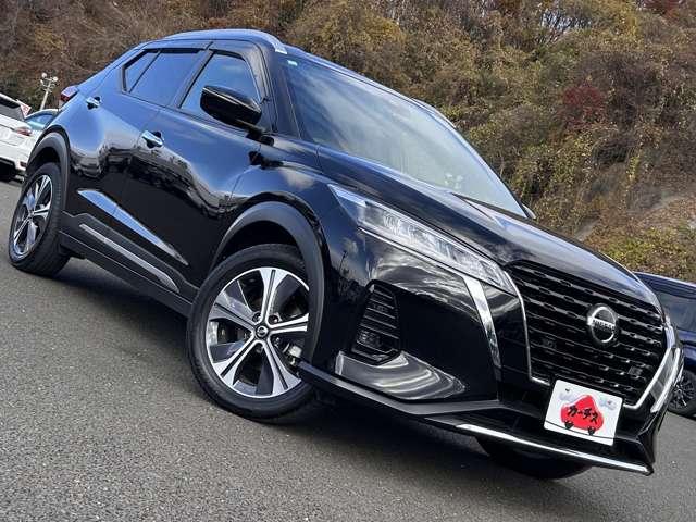 キックス X ツートーンインテリアエディション 1オーナー車!セーフティアシスト!カロッツェリアディスプレイオーディオ&BT!インテリジェントアラウンドビューモニター&デジタルルームミラー!合皮シート!シートヒーター!ハンドルヒーター!ETC!(3枚目)