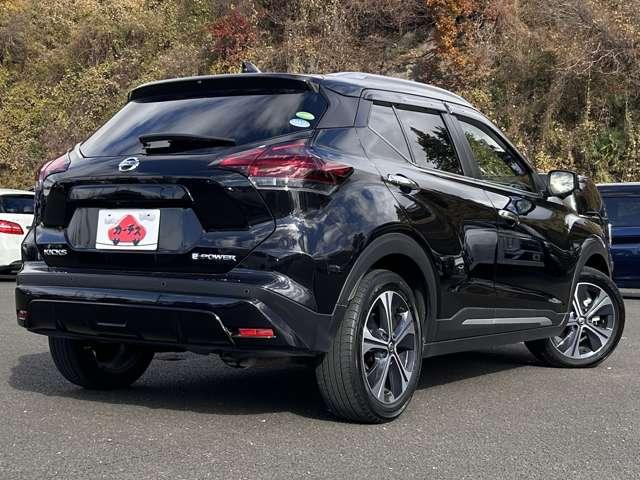 キックス X ツートーンインテリアエディション 1オーナー車!セーフティアシスト!カロッツェリアディスプレイオーディオ&BT!インテリジェントアラウンドビューモニター&デジタルルームミラー!合皮シート!シートヒーター!ハンドルヒーター!ETC!(4枚目)