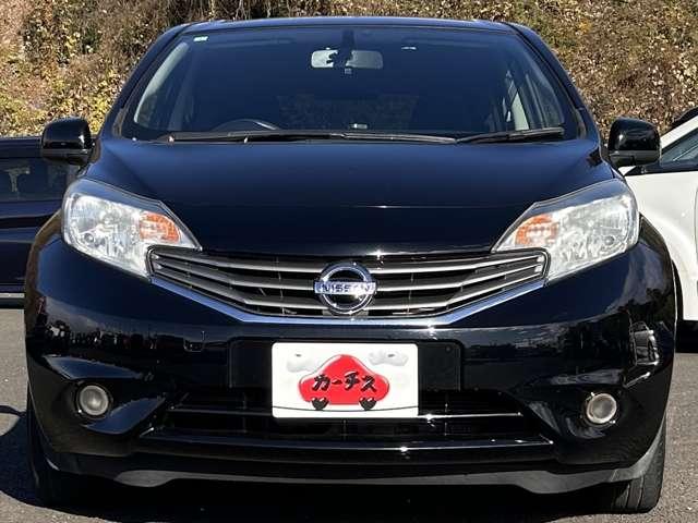 ノート Ｘ　ＤＩＧ－Ｓ　アイドリングストップ！エコスーパーチャージャー！純正ナビ＆フルセグＴＶ＆バックカメラ！インテリジェントキー！プッシュエンジンスターター！純正ＥＴＣ！（9枚目）