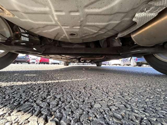 ノート Ｘ　ＤＩＧ－Ｓ　アイドリングストップ！エコスーパーチャージャー！純正ナビ＆フルセグＴＶ＆バックカメラ！インテリジェントキー！プッシュエンジンスターター！純正ＥＴＣ！（27枚目）