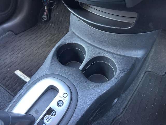 ノート Ｘ　ＤＩＧ－Ｓ　アイドリングストップ！エコスーパーチャージャー！純正ナビ＆フルセグＴＶ＆バックカメラ！インテリジェントキー！プッシュエンジンスターター！純正ＥＴＣ！（37枚目）