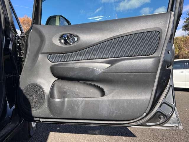 ノート Ｘ　ＤＩＧ－Ｓ　アイドリングストップ！エコスーパーチャージャー！純正ナビ＆フルセグＴＶ＆バックカメラ！インテリジェントキー！プッシュエンジンスターター！純正ＥＴＣ！（42枚目）