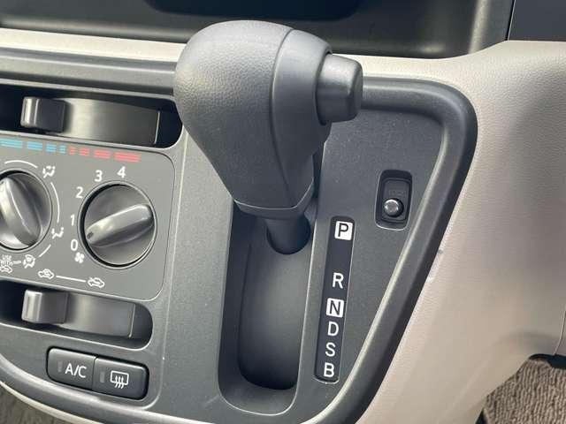 パッソ Ｘ　走行１３．３００キロ！アイドリングストップ！スマートアシスト３／コーナーセンサー！純正ナビ＆１セグＴＶ＆ＢＴ！キーフリーシステム！オートライト！（44枚目）