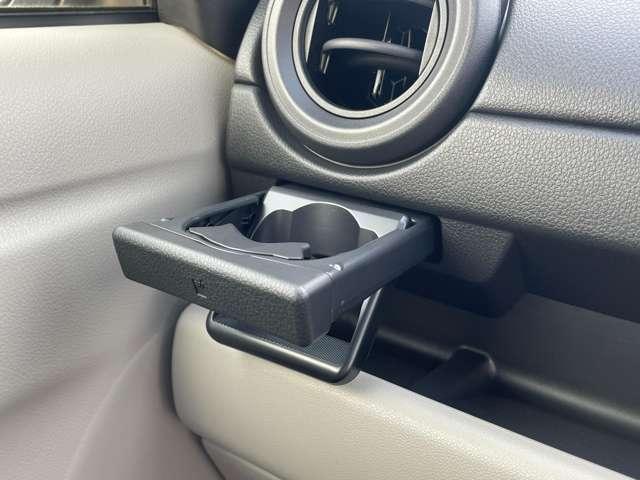 パッソ Ｘ　走行１３．３００キロ！アイドリングストップ！スマートアシスト３／コーナーセンサー！純正ナビ＆１セグＴＶ＆ＢＴ！キーフリーシステム！オートライト！（52枚目）