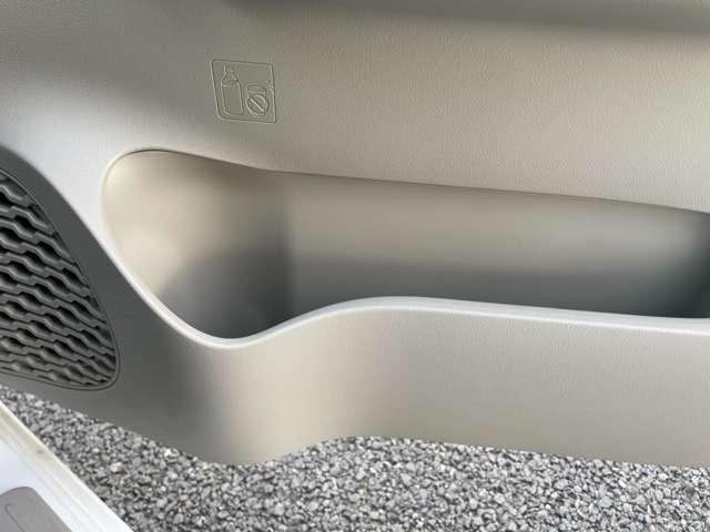 パッソ Ｘ　走行１３．３００キロ！アイドリングストップ！スマートアシスト３／コーナーセンサー！純正ナビ＆１セグＴＶ＆ＢＴ！キーフリーシステム！オートライト！（53枚目）