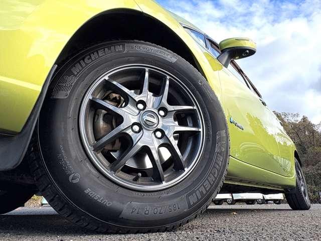 ノート ｅ－パワー　Ｘ　インテリジェントエマージェンシーブレーキ！車線逸脱警報！純正ナビ【ＭＭ３１６Ｄ－Ｗ】！フルセグＴＶ！アラウンドビューモニター！スマートキー！ウィンカーミラー！（11枚目）