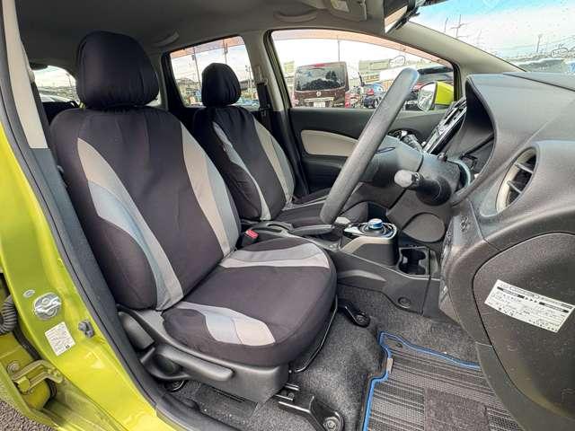 ノート ｅ－パワー　Ｘ　インテリジェントエマージェンシーブレーキ！車線逸脱警報！純正ナビ【ＭＭ３１６Ｄ－Ｗ】！フルセグＴＶ！アラウンドビューモニター！スマートキー！ウィンカーミラー！（18枚目）