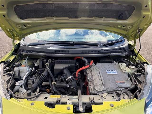 ノート ｅ－パワー　Ｘ　インテリジェントエマージェンシーブレーキ！車線逸脱警報！純正ナビ【ＭＭ３１６Ｄ－Ｗ】！フルセグＴＶ！アラウンドビューモニター！スマートキー！ウィンカーミラー！（26枚目）