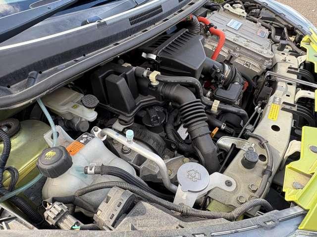 ノート ｅ－パワー　Ｘ　インテリジェントエマージェンシーブレーキ！車線逸脱警報！純正ナビ【ＭＭ３１６Ｄ－Ｗ】！フルセグＴＶ！アラウンドビューモニター！スマートキー！ウィンカーミラー！（27枚目）