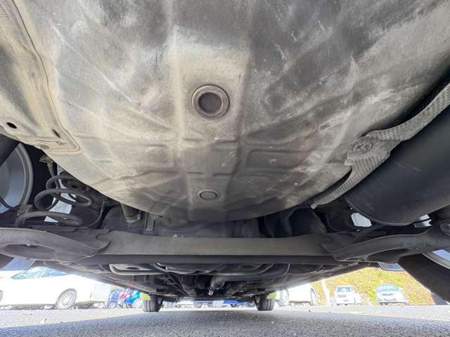 ノート ｅ－パワー　Ｘ　インテリジェントエマージェンシーブレーキ！車線逸脱警報！純正ナビ【ＭＭ３１６Ｄ－Ｗ】！フルセグＴＶ！アラウンドビューモニター！スマートキー！ウィンカーミラー！（29枚目）