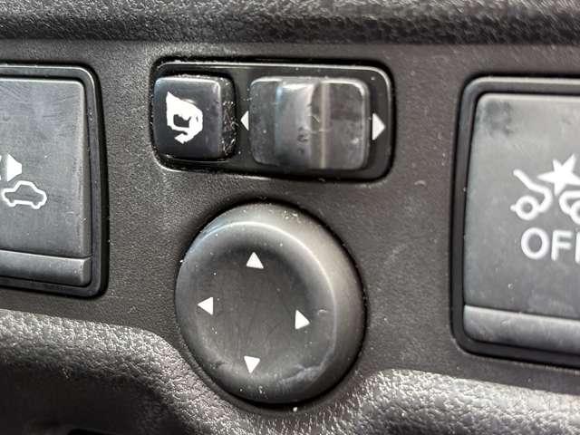 ノート ｅ－パワー　Ｘ　インテリジェントエマージェンシーブレーキ！車線逸脱警報！純正ナビ【ＭＭ３１６Ｄ－Ｗ】！フルセグＴＶ！アラウンドビューモニター！スマートキー！ウィンカーミラー！（39枚目）