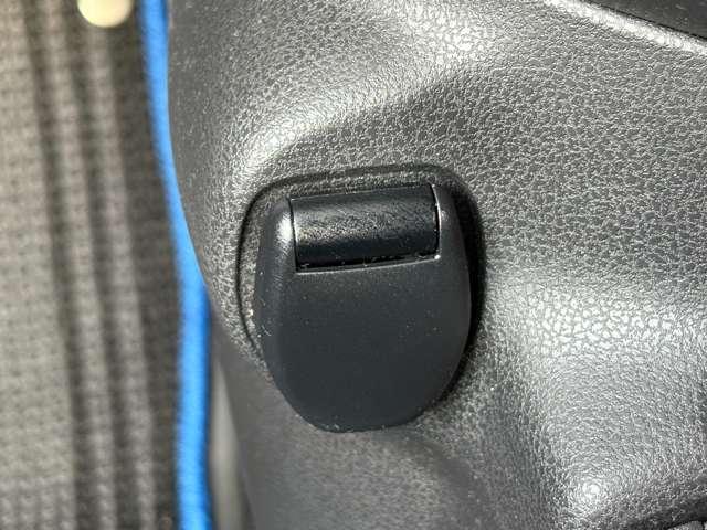 ノート ｅ－パワー　Ｘ　インテリジェントエマージェンシーブレーキ！車線逸脱警報！純正ナビ【ＭＭ３１６Ｄ－Ｗ】！フルセグＴＶ！アラウンドビューモニター！スマートキー！ウィンカーミラー！（45枚目）