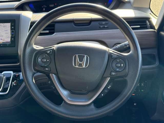 フリードハイブリッド ハイブリッド・Ｇホンダセンシング　ホンダセンシング！ギャザーズナビ＆フルセグＴＶ＆ＤＶＤ＆ＢＴ＆バックカメラ！ＬＥＤヘッドライト！オートライト！シートヒーター！両側パワースライドドア！純正ＥＴＣ！スマートキーシステム（44枚目）