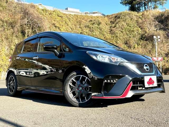 ノート Ｘ　ＮＩＳＭＯ用エアロ＆アルミ！インテリジェントエマージェンシーブレーキ！レーンディパーチャーワーニング！ソナーシステム！純正ナビ！フルセグＴＶ！バックカメラ！アイド！リングストップ！ＬＥＤヘッドライト！（3枚目）