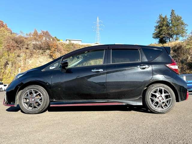 ノート Ｘ　ＮＩＳＭＯ用エアロ＆アルミ！インテリジェントエマージェンシーブレーキ！レーンディパーチャーワーニング！ソナーシステム！純正ナビ！フルセグＴＶ！バックカメラ！アイド！リングストップ！ＬＥＤヘッドライト！（8枚目）