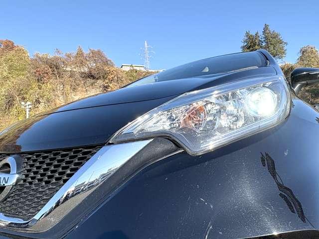 ノート Ｘ　ＮＩＳＭＯ用エアロ＆アルミ！インテリジェントエマージェンシーブレーキ！レーンディパーチャーワーニング！ソナーシステム！純正ナビ！フルセグＴＶ！バックカメラ！アイド！リングストップ！ＬＥＤヘッドライト！（14枚目）