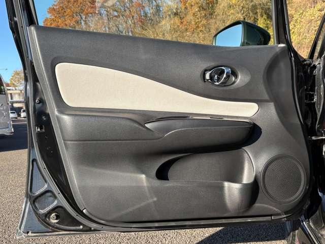 ノート Ｘ　ＮＩＳＭＯ用エアロ＆アルミ！インテリジェントエマージェンシーブレーキ！レーンディパーチャーワーニング！ソナーシステム！純正ナビ！フルセグＴＶ！バックカメラ！アイド！リングストップ！ＬＥＤヘッドライト！（31枚目）