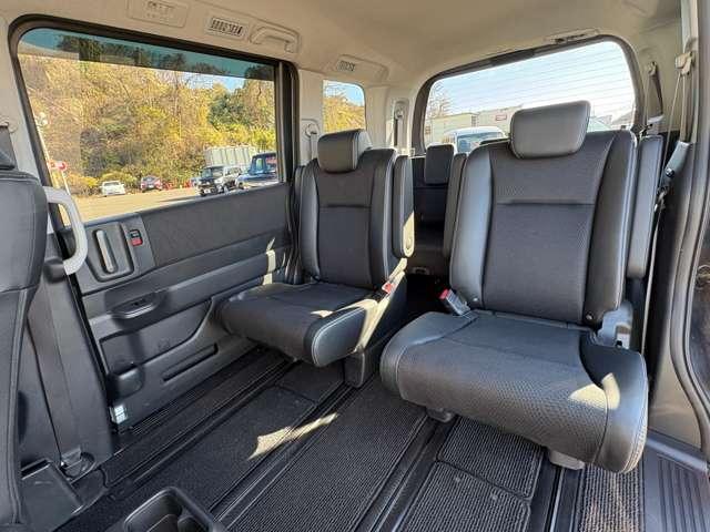 ステップワゴンスパーダ Ｚ　クールスピリット　走行５７．５００キロ！アイドリングストップ／エコアシスト！ギャザーズナビ＆フルセグＴＶ＆ＤＶＤ＆バックカメラ！両側パワースライドドア！ＨＩＤヘッドライト！純正アルミ＆エアロ！半革シート！禁煙車！（22枚目）