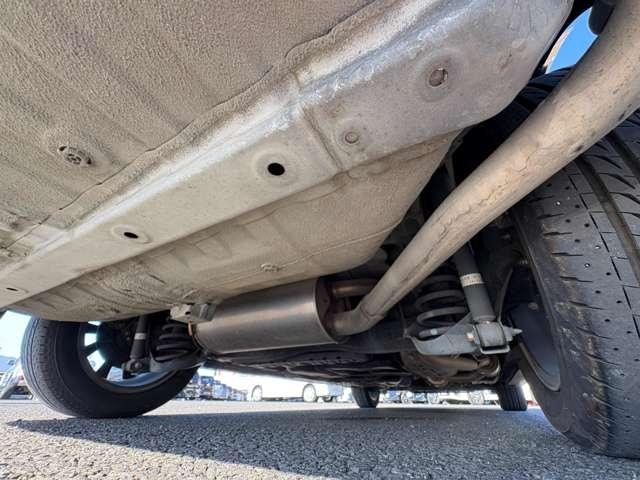 ステップワゴンスパーダ Ｚ　クールスピリット　走行５７．５００キロ！アイドリングストップ／エコアシスト！ギャザーズナビ＆フルセグＴＶ＆ＤＶＤ＆バックカメラ！両側パワースライドドア！ＨＩＤヘッドライト！純正アルミ＆エアロ！半革シート！禁煙車！（32枚目）