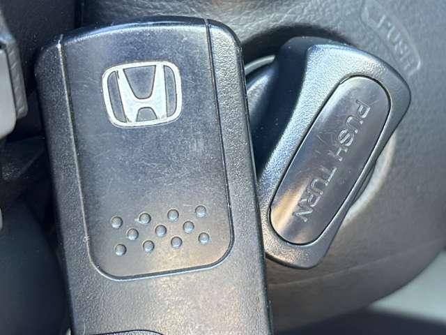 ステップワゴンスパーダ Ｚ　クールスピリット　走行５７．５００キロ！アイドリングストップ／エコアシスト！ギャザーズナビ＆フルセグＴＶ＆ＤＶＤ＆バックカメラ！両側パワースライドドア！ＨＩＤヘッドライト！純正アルミ＆エアロ！半革シート！禁煙車！（49枚目）