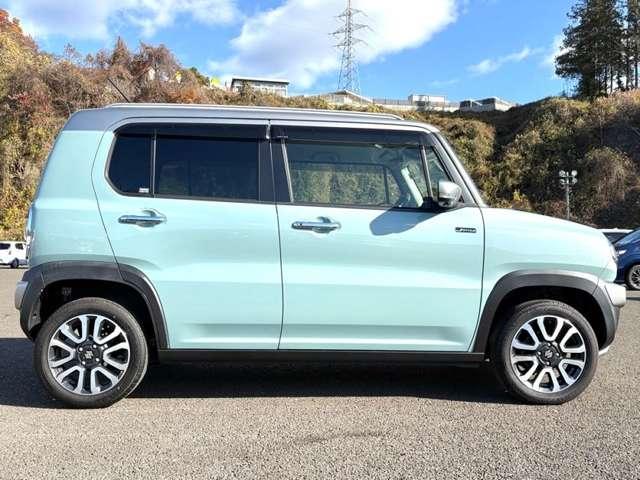 ハスラー ＪスタイルＩＩＩ　スチールシルバールーフ！アイドリングストップ！デュアルカメラブレーキサポート！純正ナビ＆フルセグＴＶ＆ＤＶＤ＆ＢＴ！全方位モニター！ＨＩＤヘッドライト！純正アルミ！半革シート！シートヒーター！（7枚目）