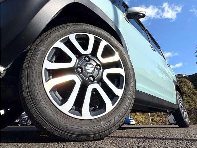 ハスラー ＪスタイルＩＩＩ　スチールシルバールーフ！アイドリングストップ！デュアルカメラブレーキサポート！純正ナビ＆フルセグＴＶ＆ＤＶＤ＆ＢＴ！全方位モニター！ＨＩＤヘッドライト！純正アルミ！半革シート！シートヒーター！（10枚目）