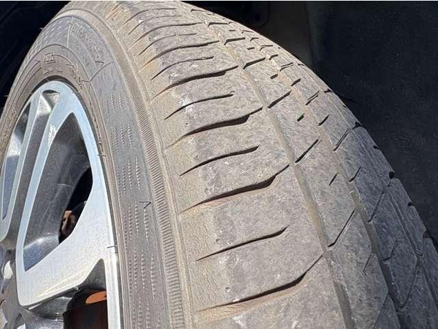 ハスラー ＪスタイルＩＩＩ　スチールシルバールーフ！アイドリングストップ！デュアルカメラブレーキサポート！純正ナビ＆フルセグＴＶ＆ＤＶＤ＆ＢＴ！全方位モニター！ＨＩＤヘッドライト！純正アルミ！半革シート！シートヒーター！（12枚目）