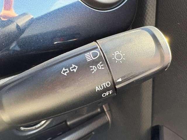 ハスラー ＪスタイルＩＩＩ　スチールシルバールーフ！アイドリングストップ！デュアルカメラブレーキサポート！純正ナビ＆フルセグＴＶ＆ＤＶＤ＆ＢＴ！全方位モニター！ＨＩＤヘッドライト！純正アルミ！半革シート！シートヒーター！（17枚目）