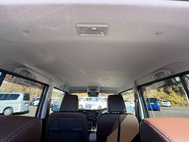 ハスラー ＪスタイルＩＩＩ　スチールシルバールーフ！アイドリングストップ！デュアルカメラブレーキサポート！純正ナビ＆フルセグＴＶ＆ＤＶＤ＆ＢＴ！全方位モニター！ＨＩＤヘッドライト！純正アルミ！半革シート！シートヒーター！（25枚目）