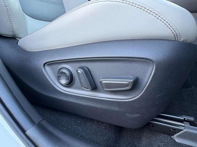 ＲＡＶ４ Ｇ　Ｚパッケージ　４ＷＤ　セーフティセンス！ブラインドスポットモニター！合皮シート！快適温熱シート！ハンドルヒーター！運転席パワーシート！純正ナビ＆フルセグＴＶ＆ＢＴ＆バックカメラ！デジタルインナーミラー！（22枚目）