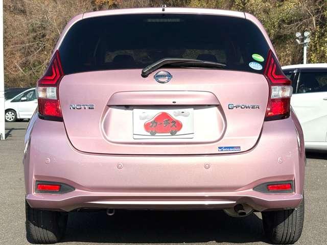 ノート ｅ－パワー　Ｘ　インテリジェントエマージェンシーブレーキ！車線逸脱警報！純正ナビ＆フルセグＴＶ＆ＤＶＤ！インテリジェントアラウンドビューモニター！スマートルームミラー！オートライト！インテリジェン（6枚目）