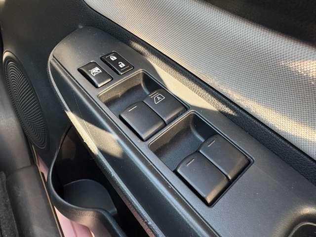 ノート ｅ－パワー　Ｘ　インテリジェントエマージェンシーブレーキ！車線逸脱警報！純正ナビ＆フルセグＴＶ＆ＤＶＤ！インテリジェントアラウンドビューモニター！スマートルームミラー！オートライト！インテリジェン（35枚目）