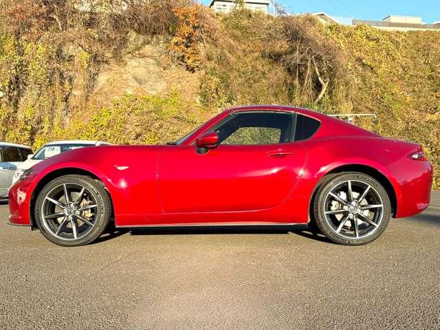 ロードスターＲＦ ＶＳ　２トーンルーフ！アイドリングストップ！セーフティパッケージ！レザーシート！シートヒーター！純正ナビ＆フルセグＴＶ＆ＤＶＤ＆ＢＴ＆バックカメラ！パドルシフト！純正ＥＴＣ！ＬＥＤヘッド（9枚目）