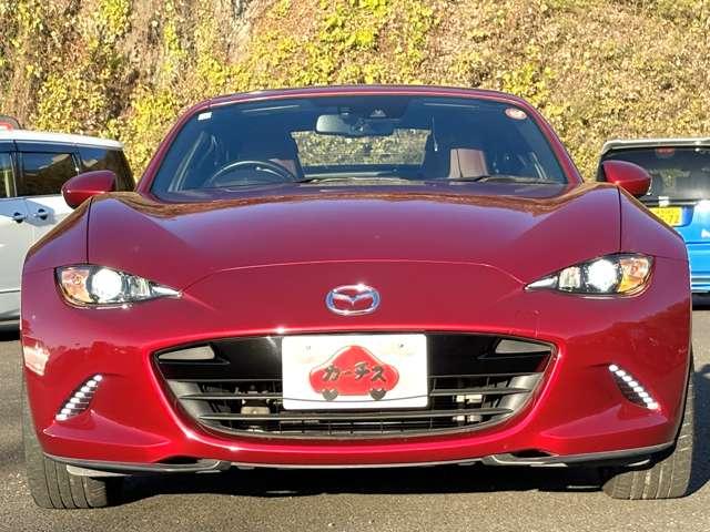 ロードスターＲＦ ＶＳ　２トーンルーフ！アイドリングストップ！セーフティパッケージ！レザーシート！シートヒーター！純正ナビ＆フルセグＴＶ＆ＤＶＤ＆ＢＴ＆バックカメラ！パドルシフト！純正ＥＴＣ！ＬＥＤヘッド（10枚目）